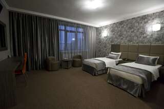 Гостиница Мартон ОКА Нижний Новгород Standard Twin Room - City View-3
